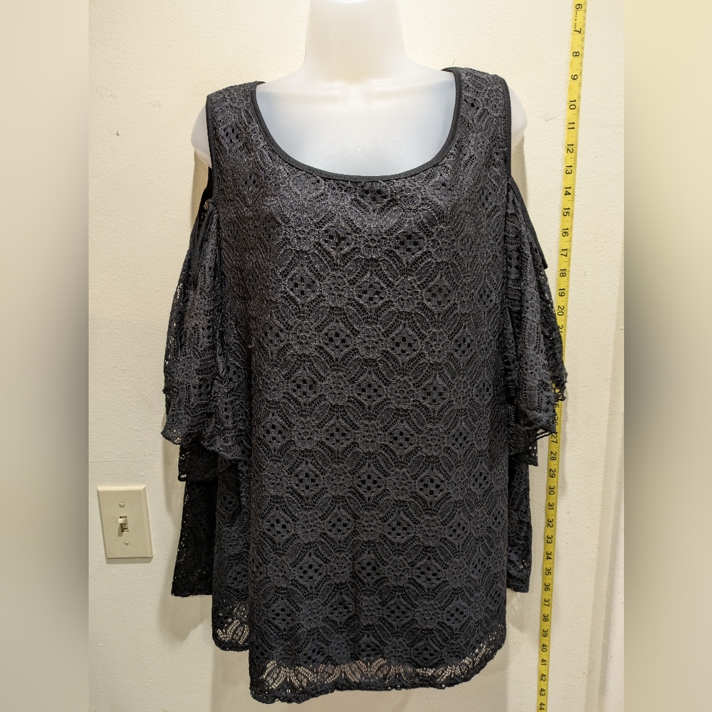 Torrid Black Lace Cold Shoulder Blouse Size 2x